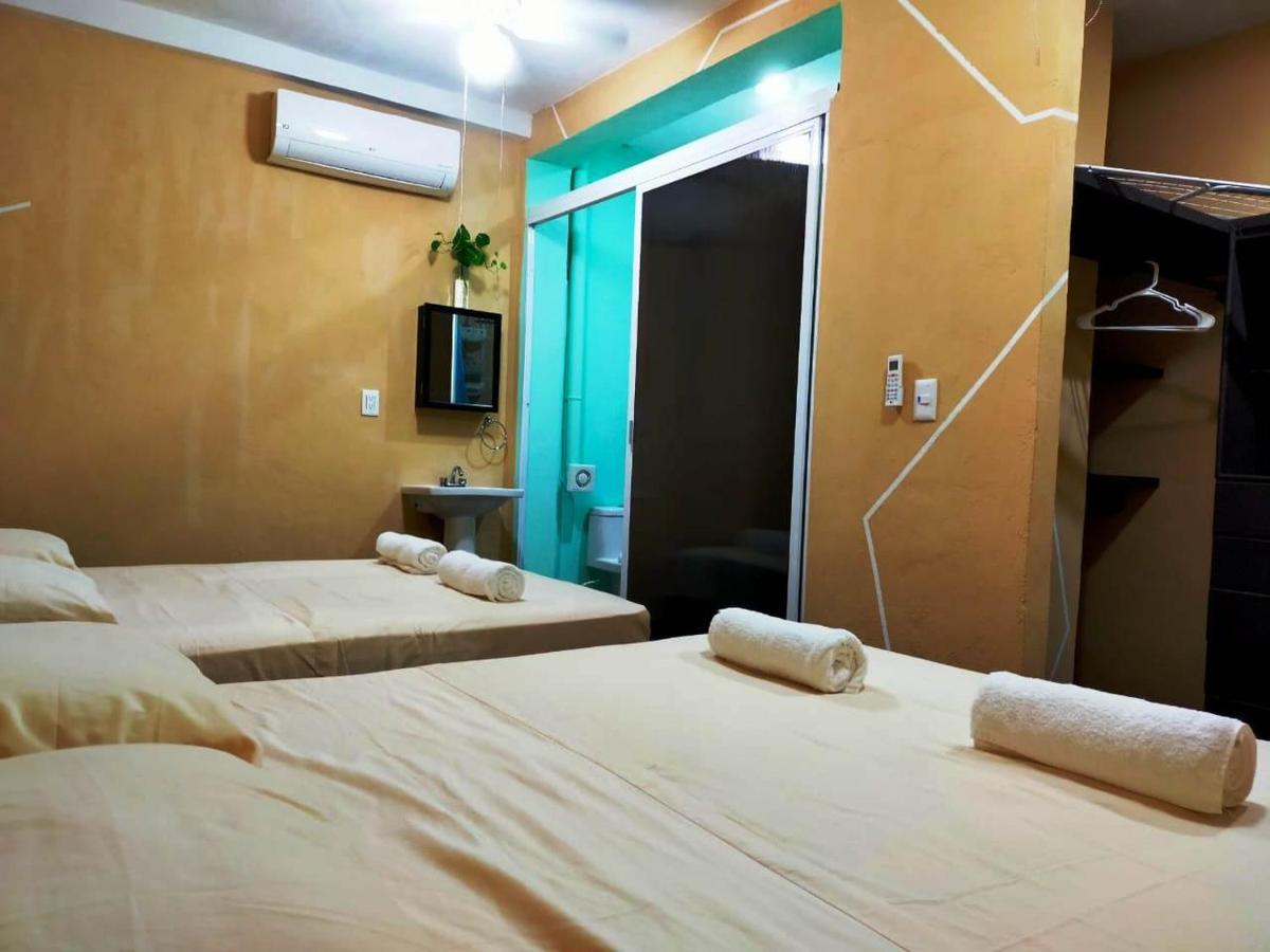 Holiday home Casa Mexicana Amplia Con Seguridad, Alberca Y Parking