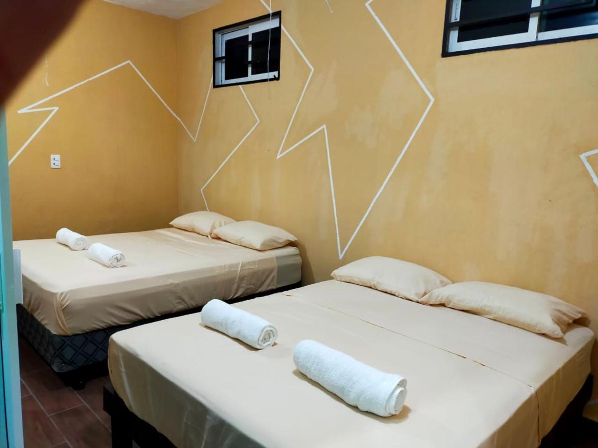 Casa Mexicana Amplia Con Seguridad, Alberca Y Parking Holiday home