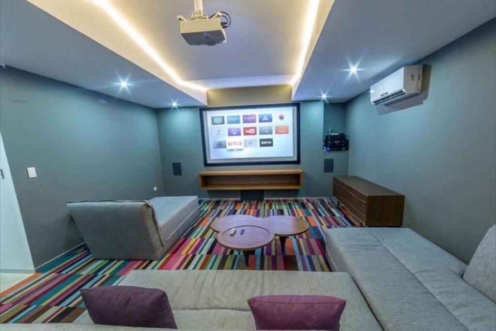 2223 The Place To In Apartment