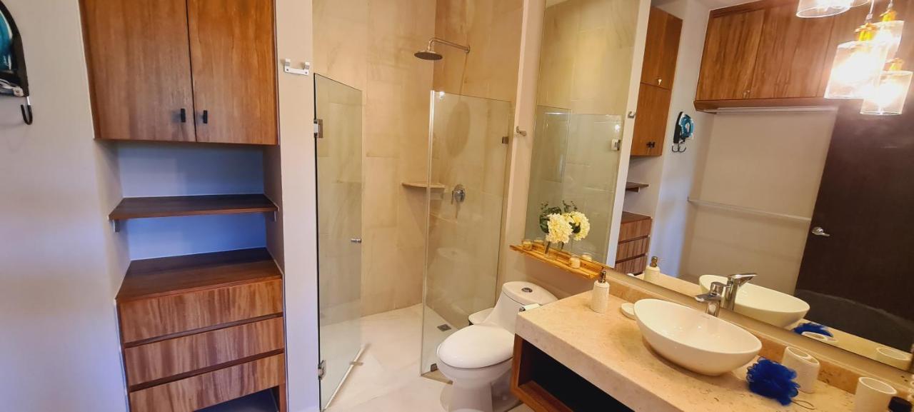 Aqua Apartment