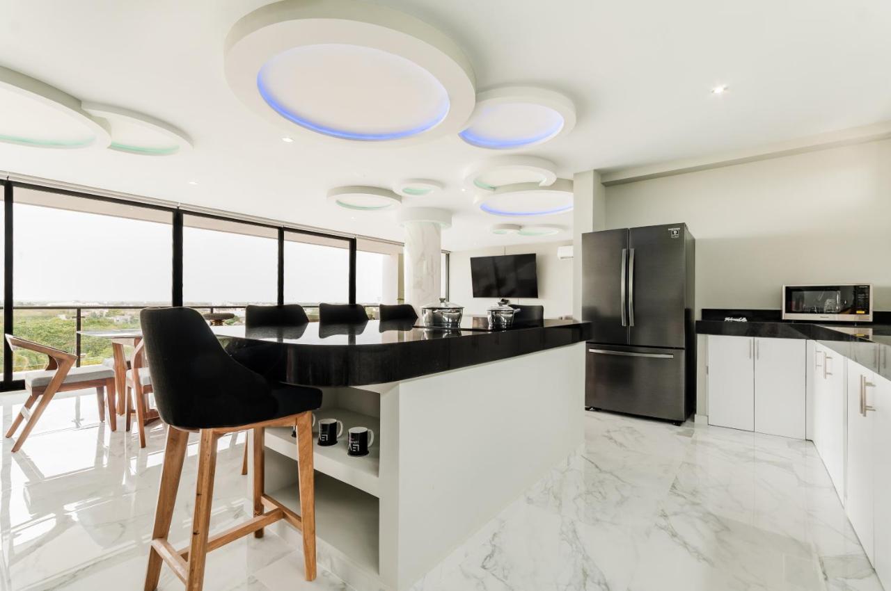 Level Luxury Apartment *