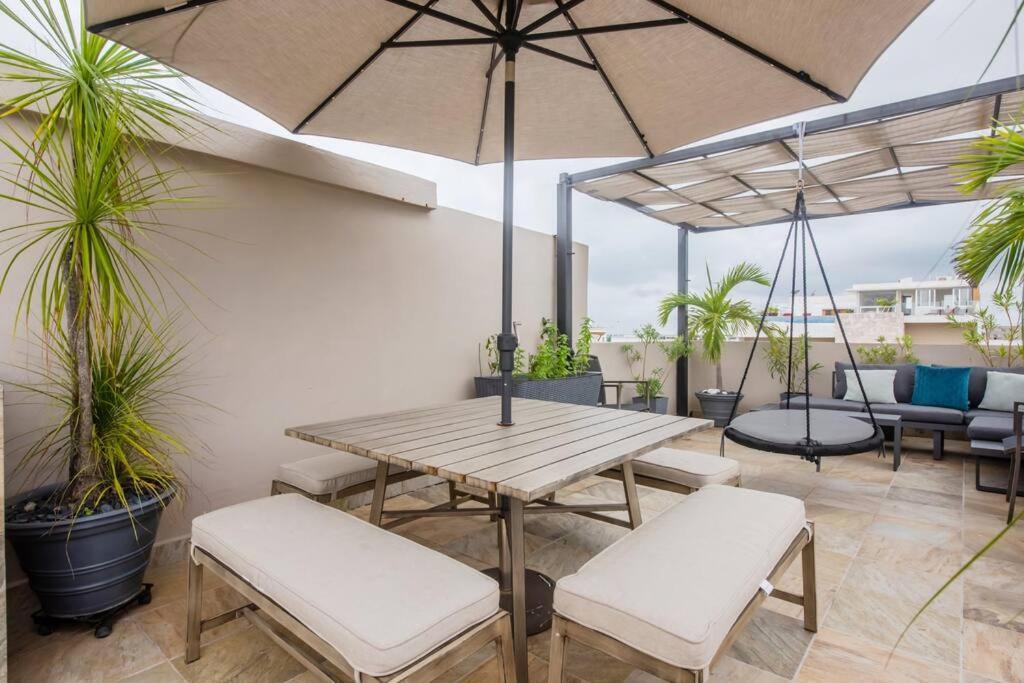 Location- 3-bdr Penth-150 Mbps- Pool- Priv Rooftop Apartment *