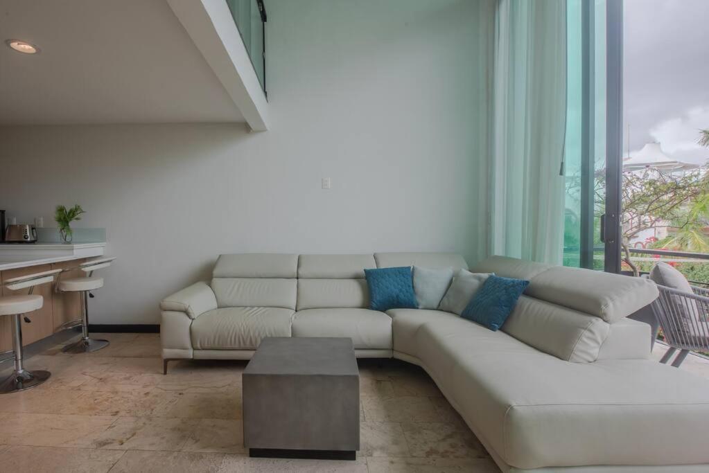 Location- 3-bdr Penth-150 Mbps- Pool- Priv Rooftop Apartment Playa del Carmen