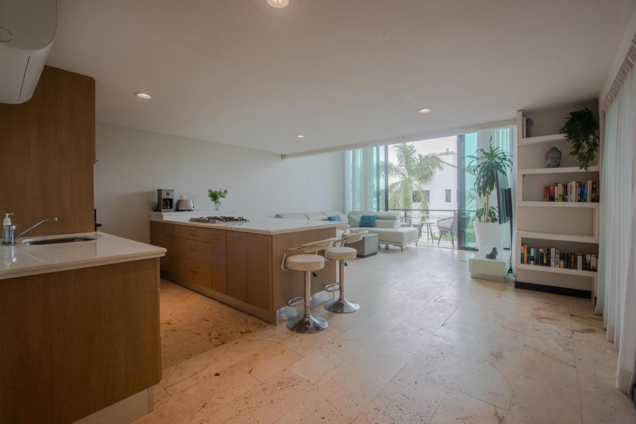 Apartment Location- 3-bdr Penth-150 Mbps- Pool- Priv Rooftop *