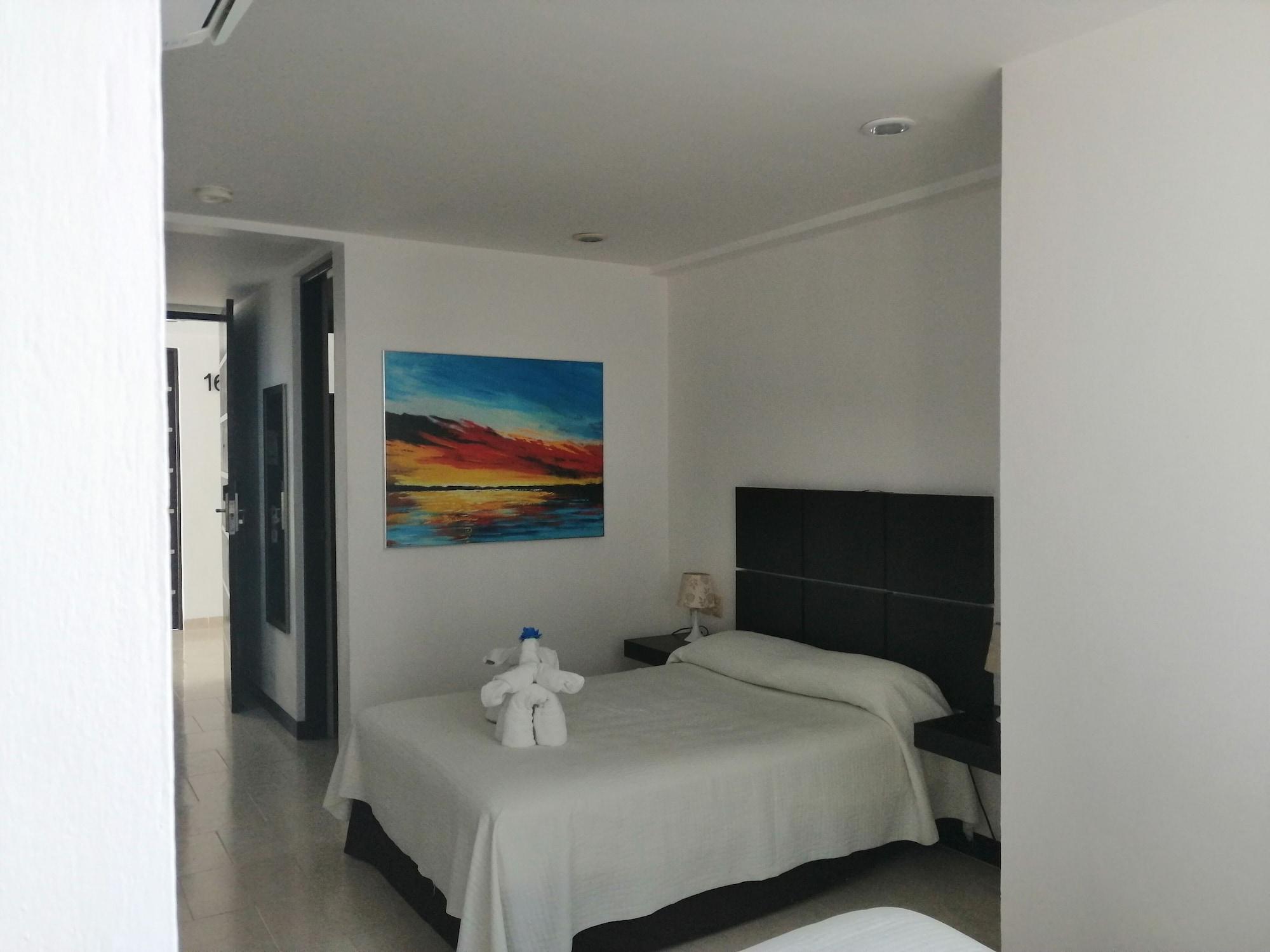 Hotel Plaza Playa 3*