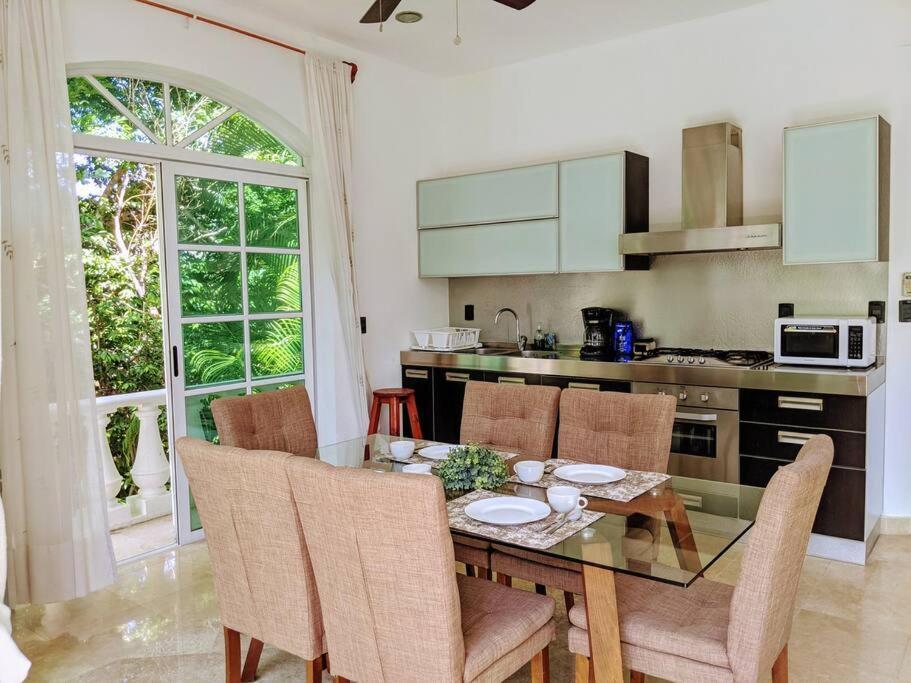 9br 6ba Large Groups! Location In Town Walk To Beach, 5th Ave Cozumel Ferry, Shopping, Nightlife! Roof Plunge Pool!! Castillo Playacar Fase 1 25max