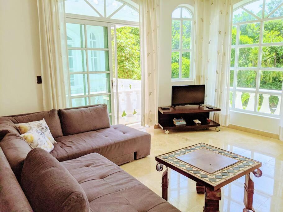 9br 6ba Large Groups! Location In Town Walk To Beach, 5th Ave Cozumel Ferry, Shopping, Nightlife! Roof Plunge Pool!! Castillo Playacar Fase 1 25max Nhà nghỉ *