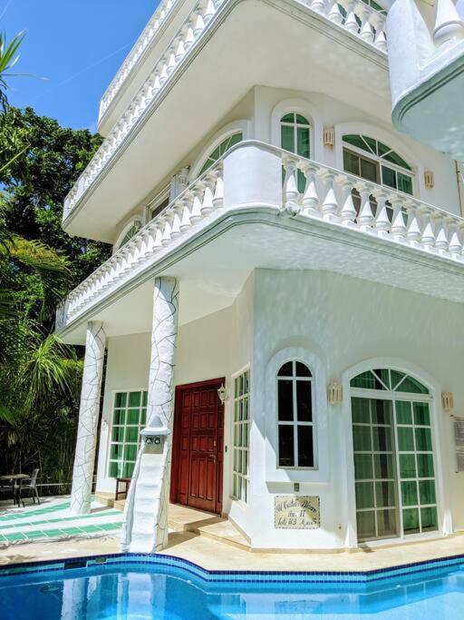 Nhà nghỉ 9br 6ba Large Groups! Location In Town Walk To Beach, 5th Ave Cozumel Ferry, Shopping, Nightlife! Roof Plunge Pool!! Castillo Playacar Fase 1 25max *