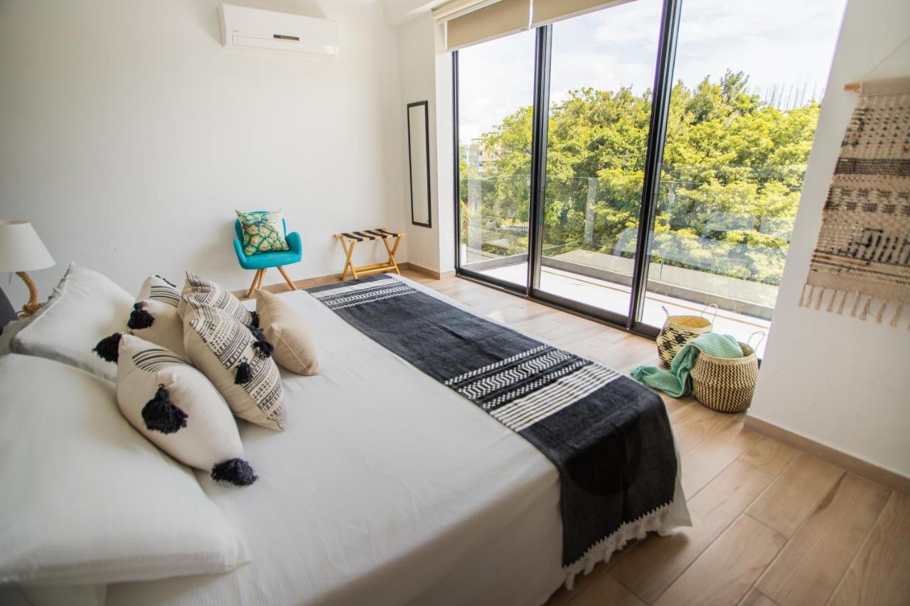 Macondo 5ta Av Residences Fi 4*