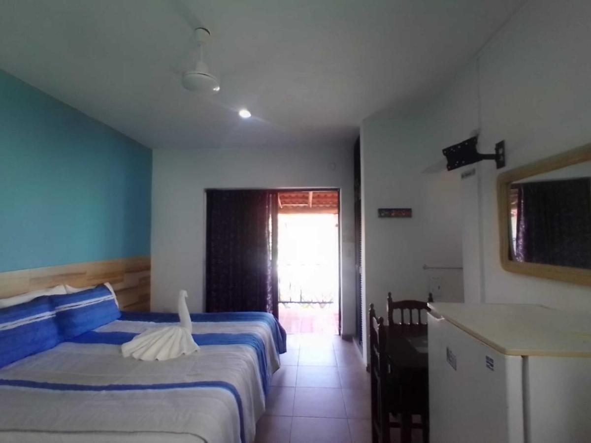 Khách sạn Acuario 3*