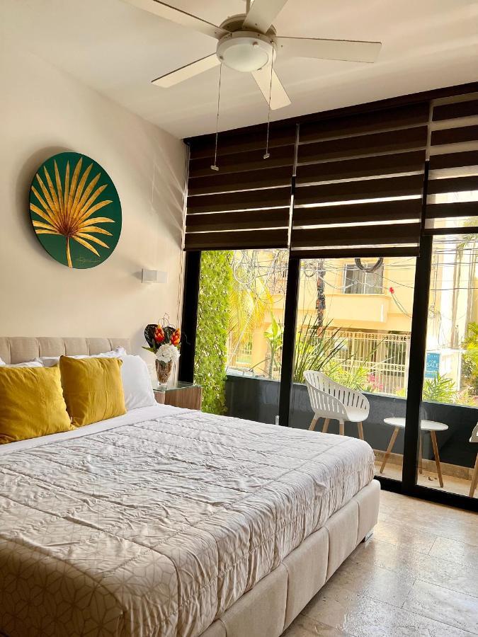 Beautiful 10 Meters From The Fifth Av Apartment *