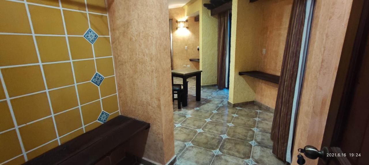 Alux Inn 2*