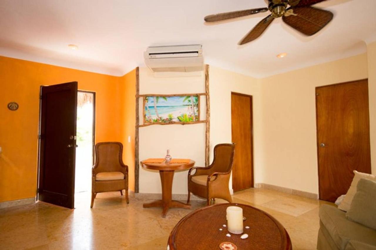 Apartment Blue Palms Suites, Pool Onsite, Steps To The & 5th Ave Playa del Carmen