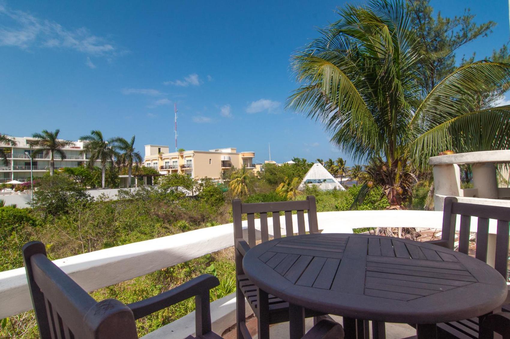Blue Palms Suites, Pool Onsite, Steps To The & 5th Ave Apartment Playa del Carmen