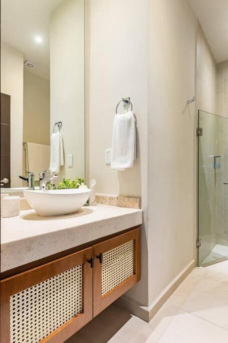 Aqua Apartment
