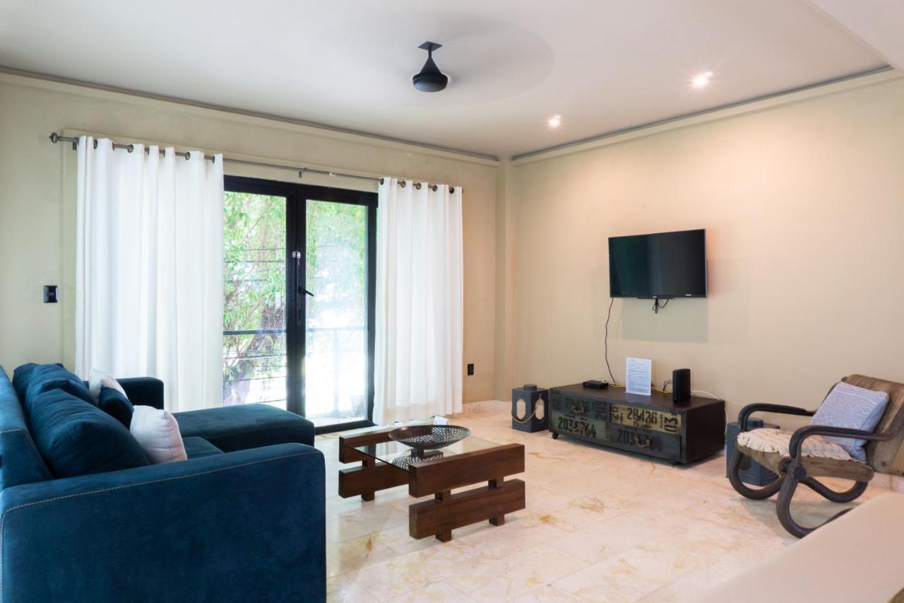 Lotus Midtown By Bvr *