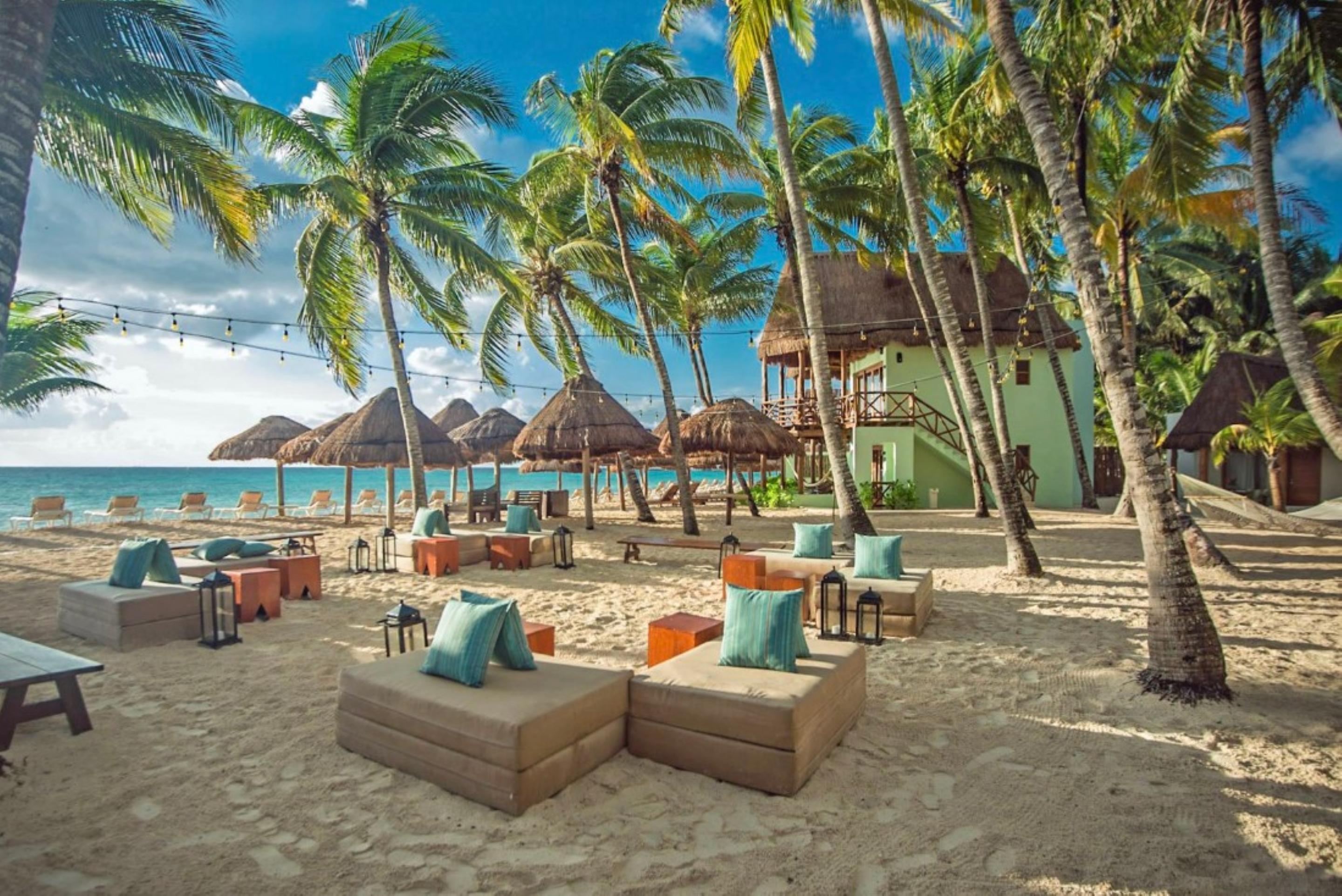 Resort Mahekal Front & 5*