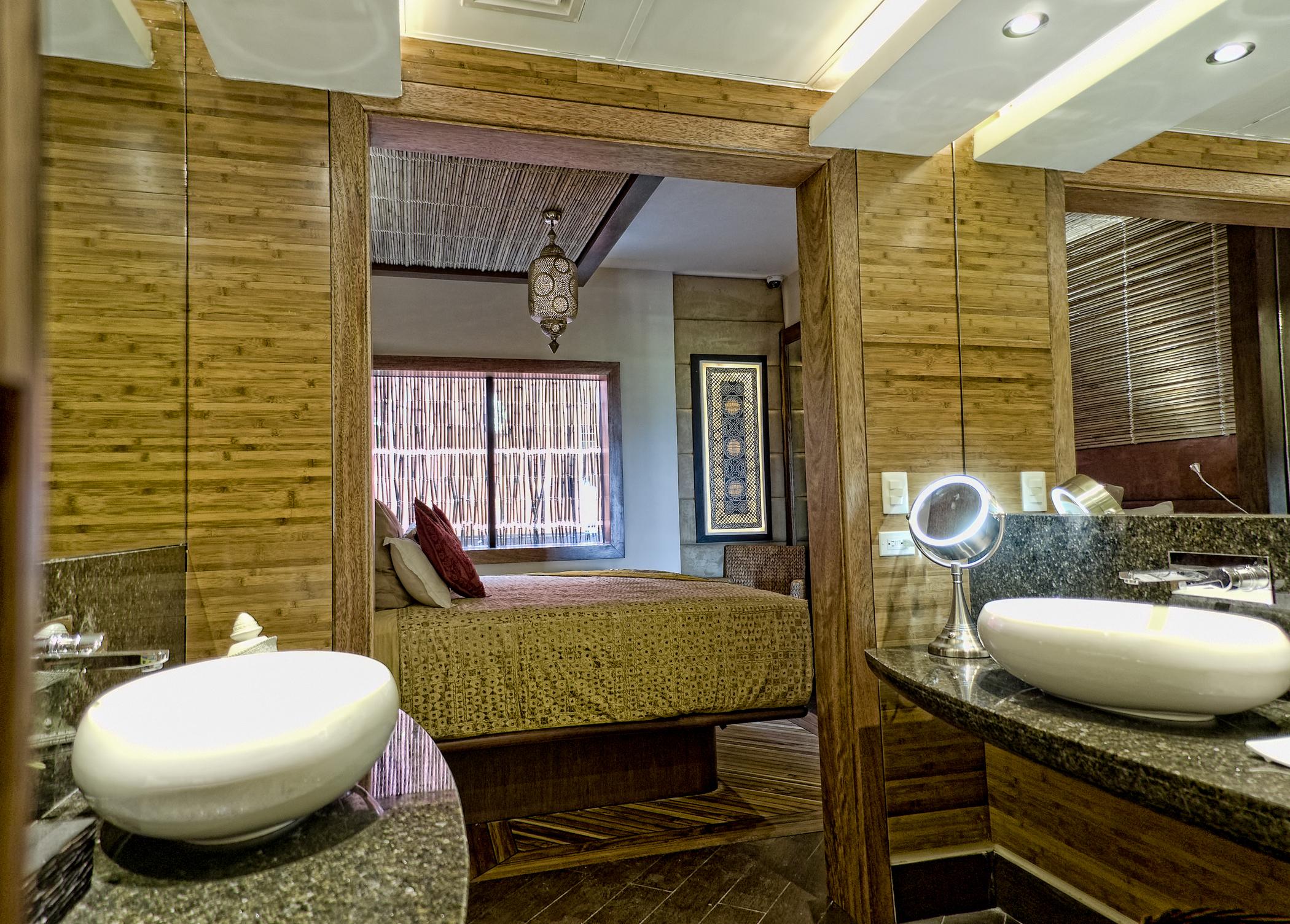 La Divina By Aldea Thai Hotel 4*