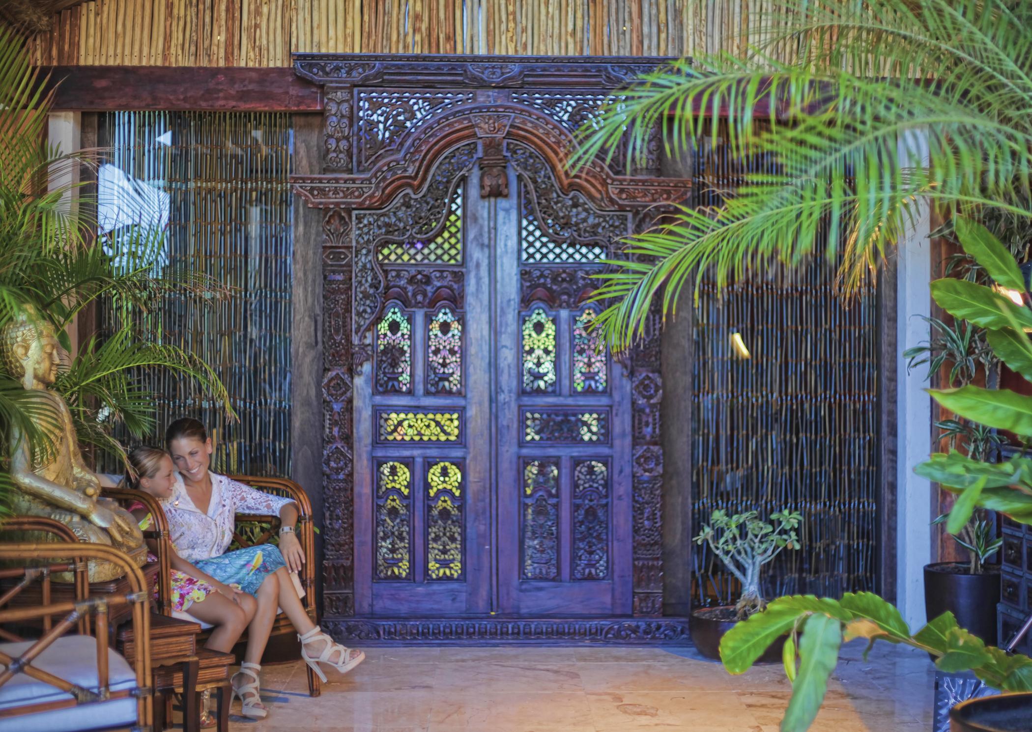 La Divina By Aldea Thai Hotel 4*