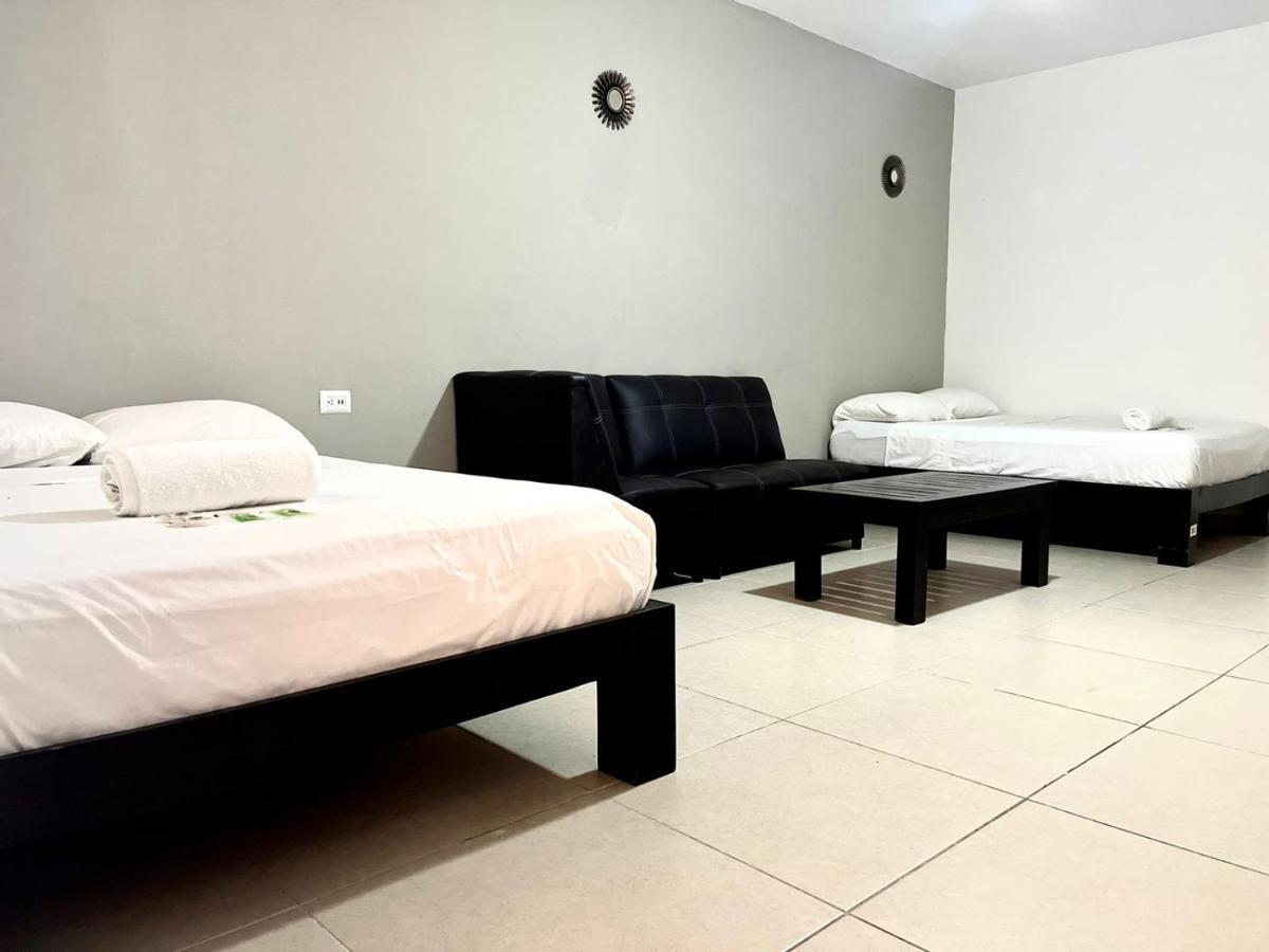 We Playa Hostal *