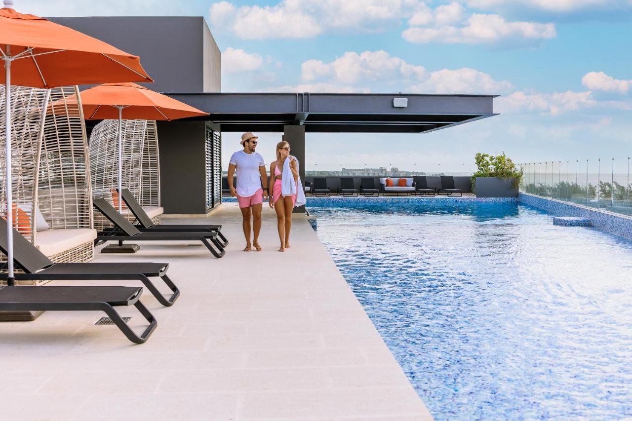 Khách sạn Singular Dream Residences