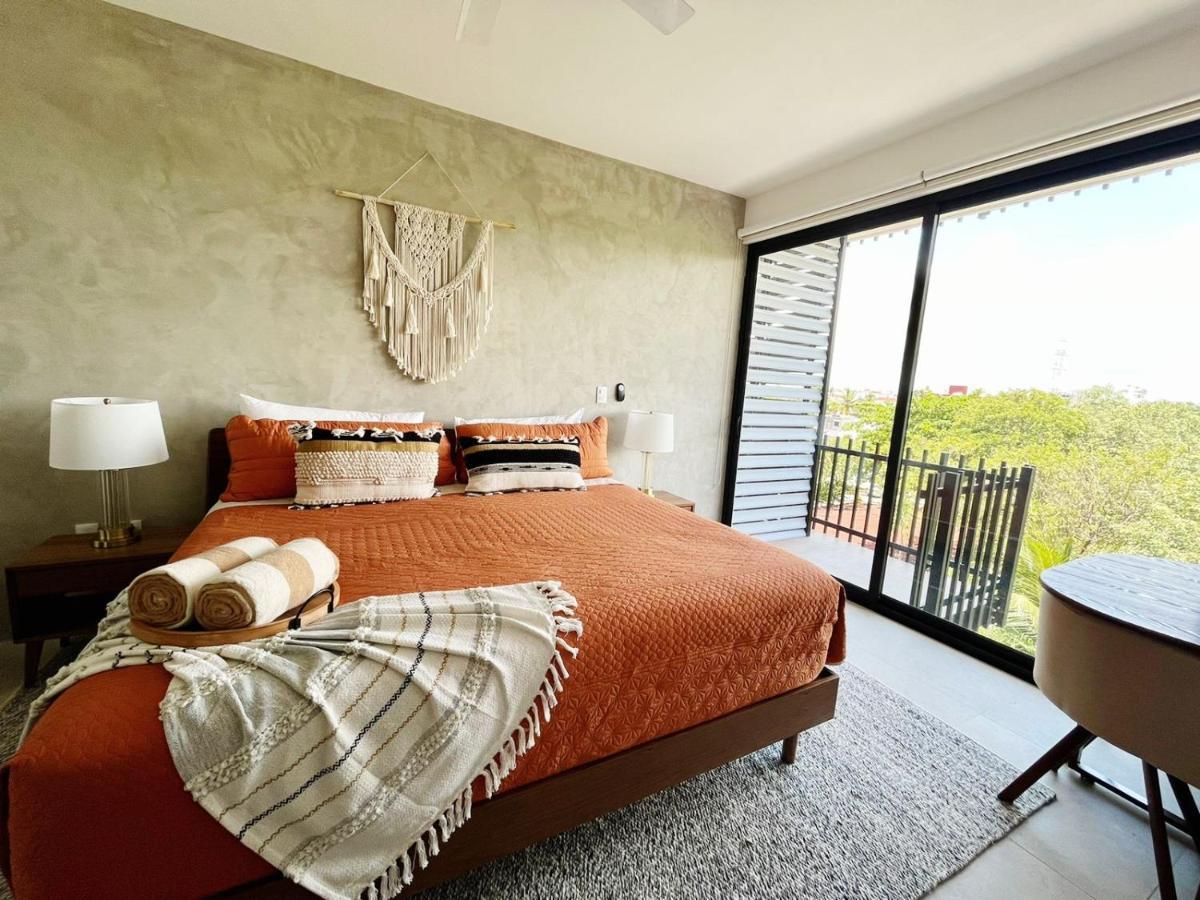 Urban Towers - Brand New Contemporary In Downtown Playa del Carmen