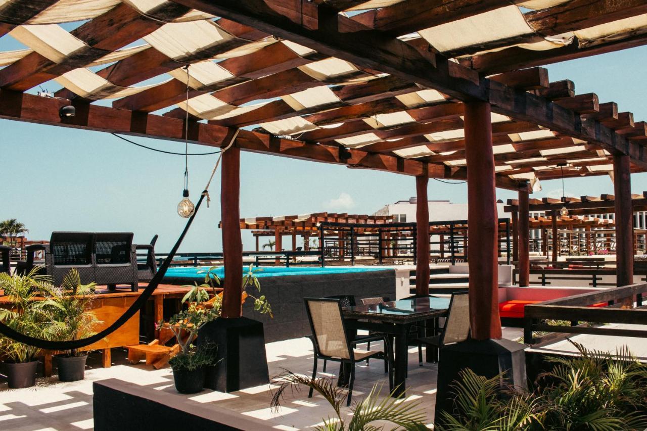 Aldea Thai Beachfront Apartment Playa del Carmen