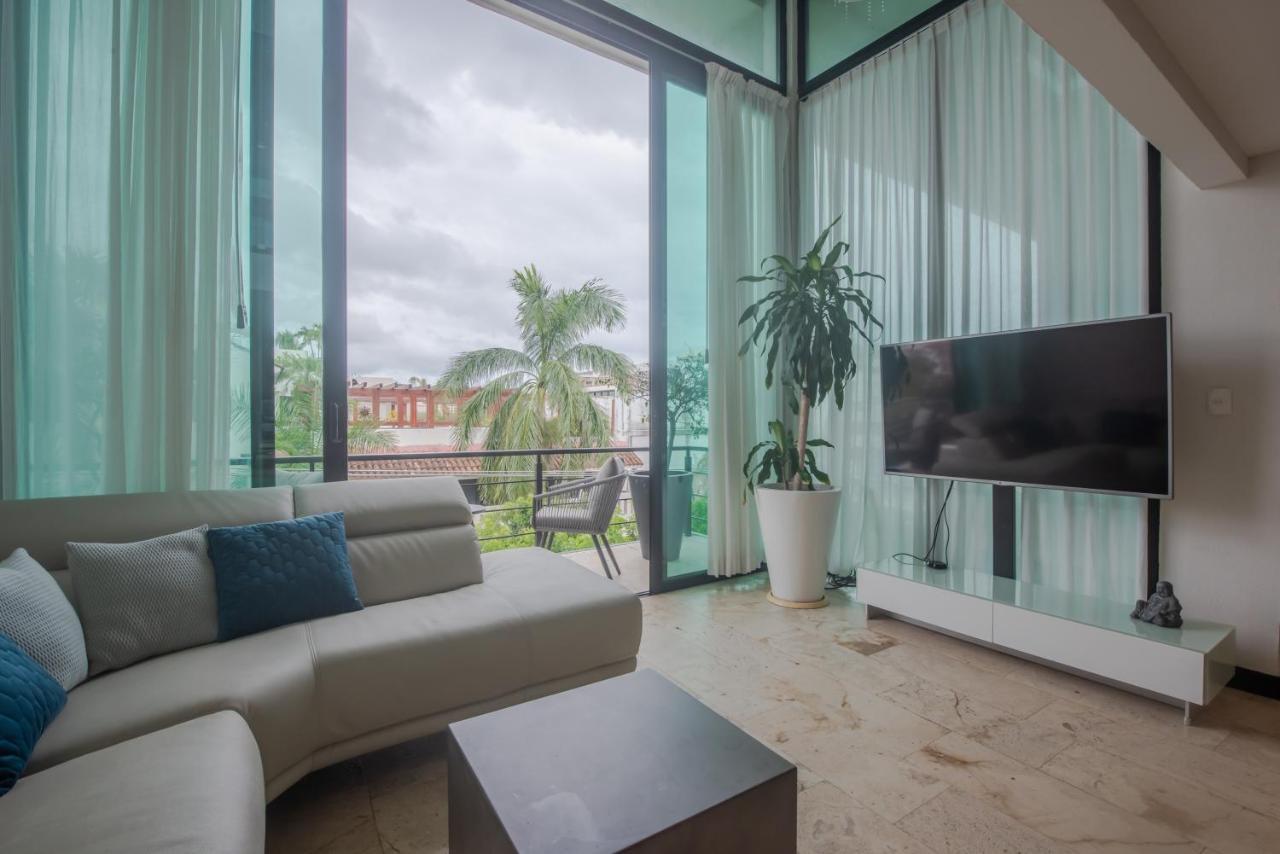 Apartment Location- 3-bdr Penth-150 Mbps- Pool- Priv Rooftop *