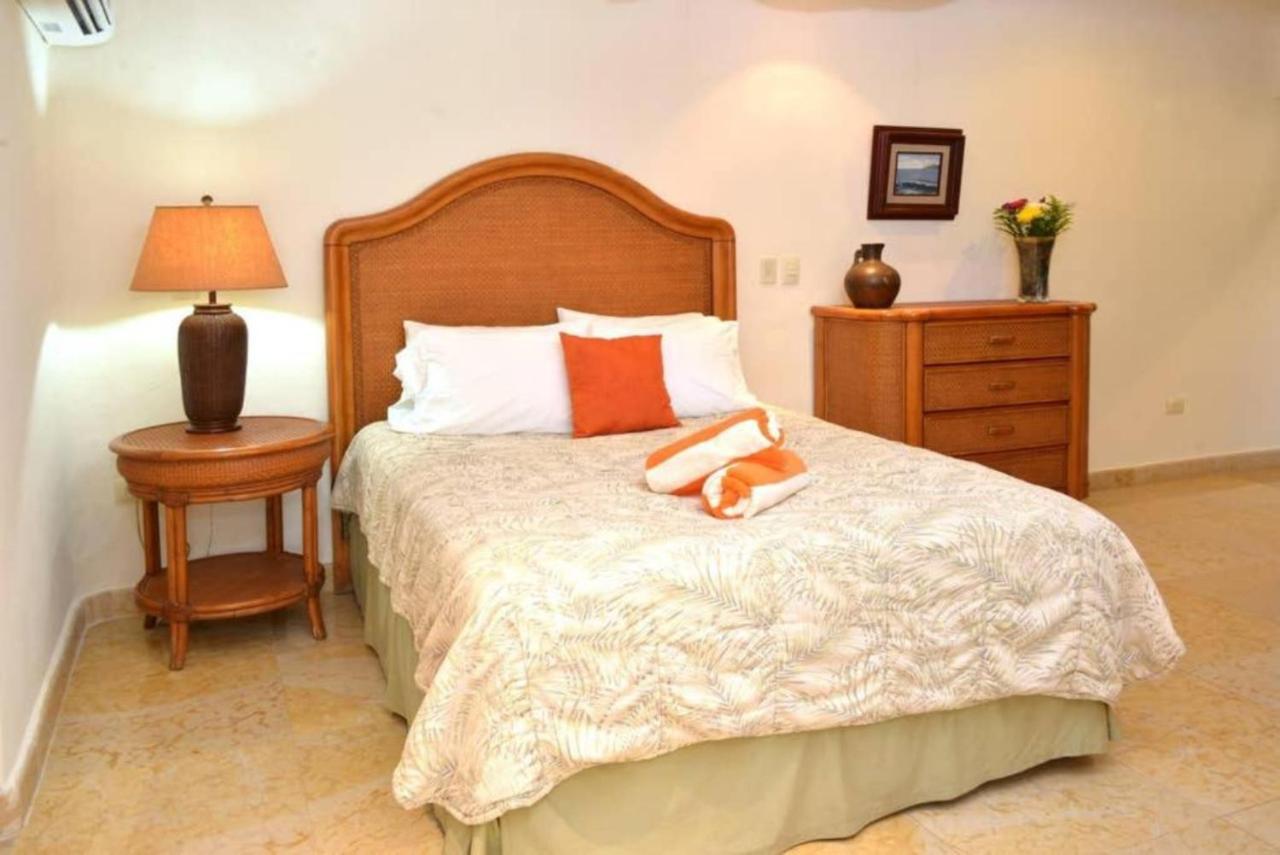 Blue Palms Suites, Pool Onsite, Steps To The & 5th Ave Apartment Playa del Carmen