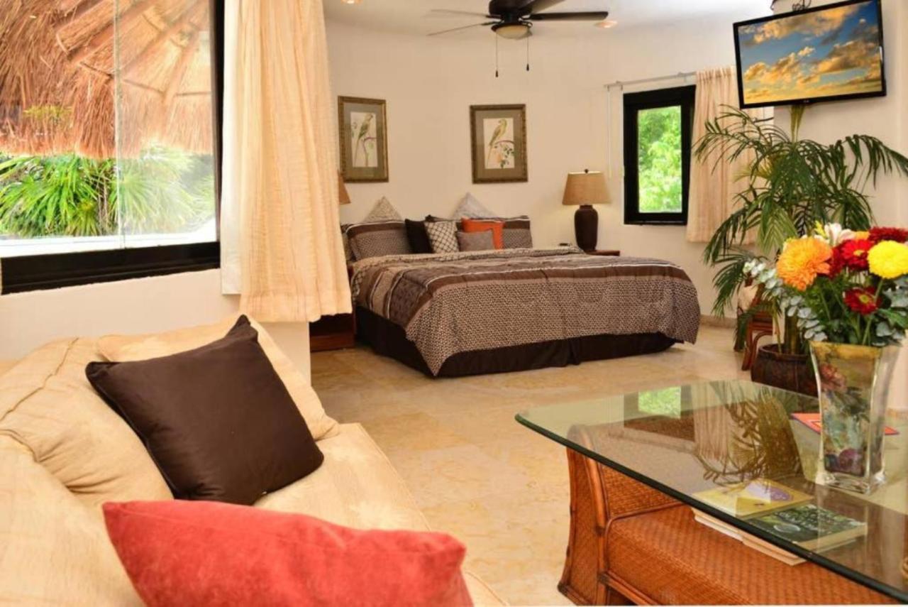 Blue Palms Suites, Pool Onsite, Steps To The & 5th Ave Apartment Playa del Carmen