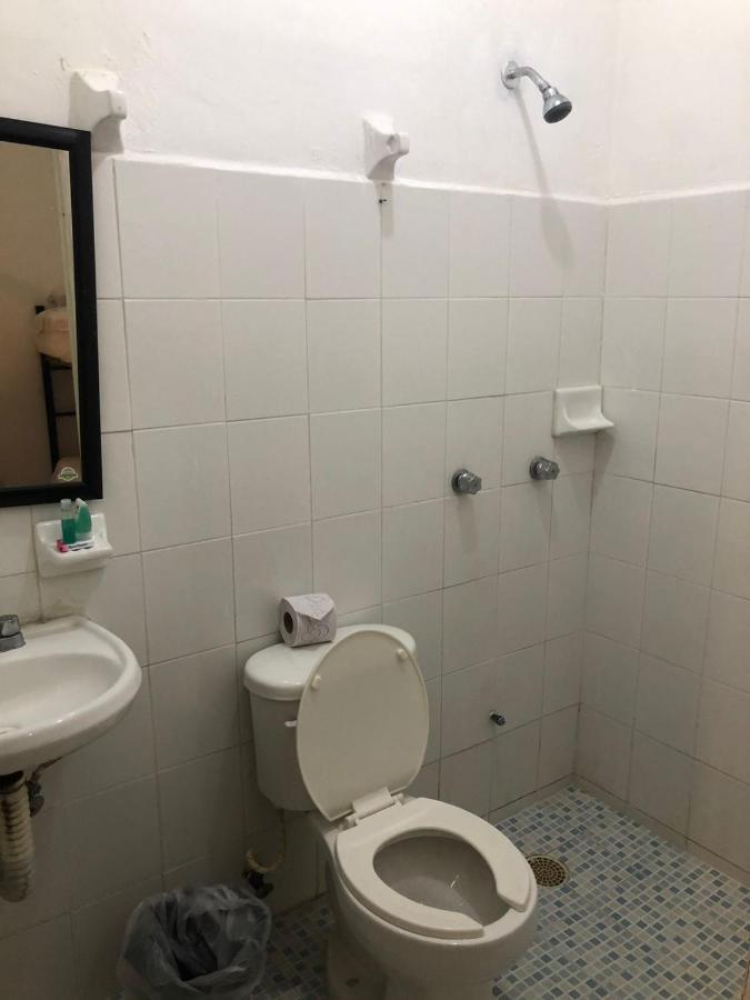 D'atyi 10 Avenue nhà trọ 2*