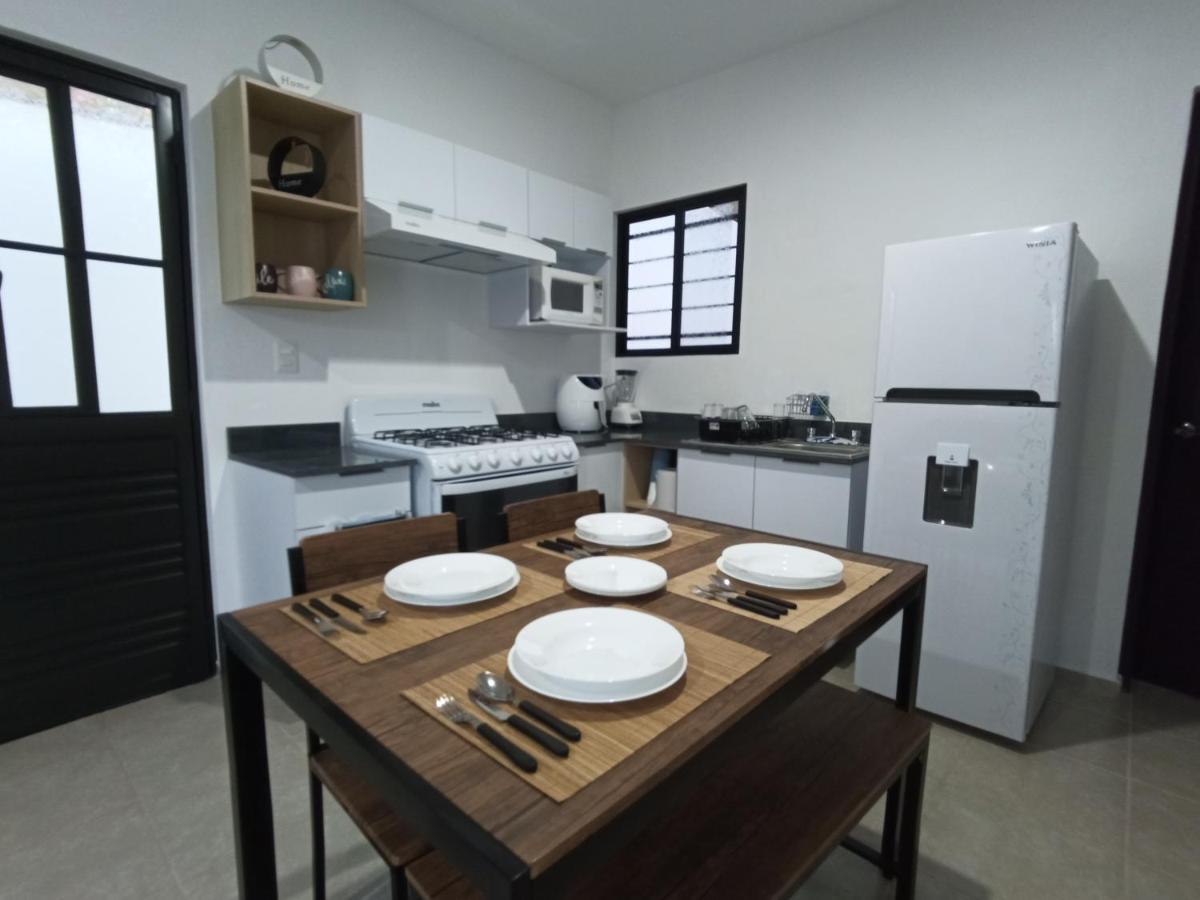 Casa En Privada Con Alberca, Excelente Para Vacaciones Y Descanso *
