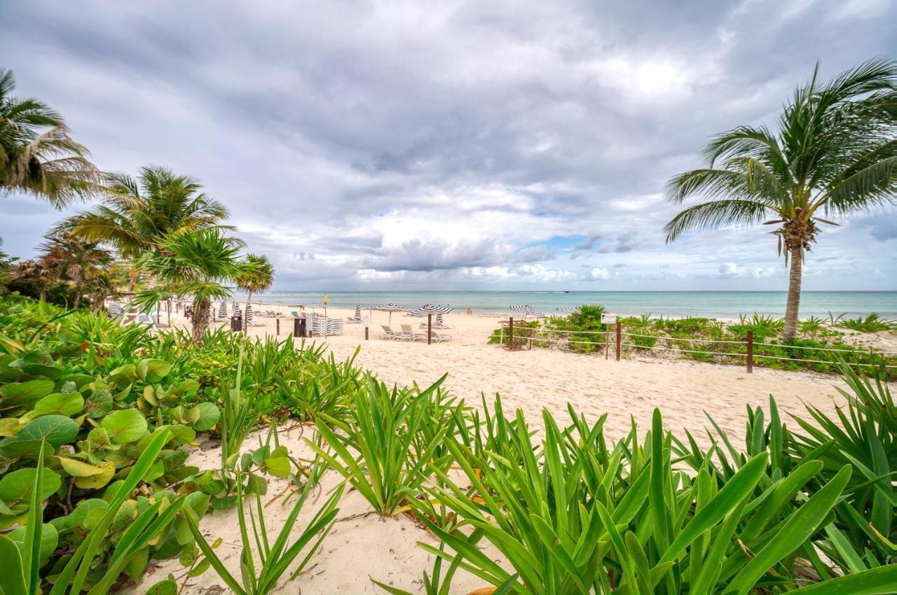 Stunning Ocean Front By Boutique Apartment Playa del Carmen