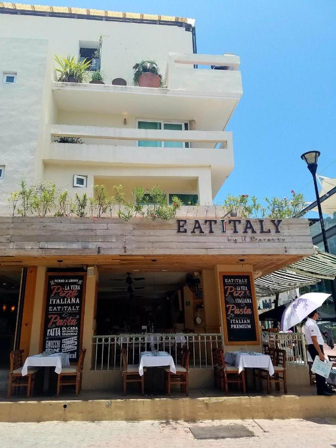 Stunning 1 Bedroom 1 Bathroom Modern Few Blocks To The And 5th Avenue Holiday home *