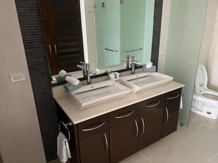 Brand New And Amazing Penthouse! Apartment *