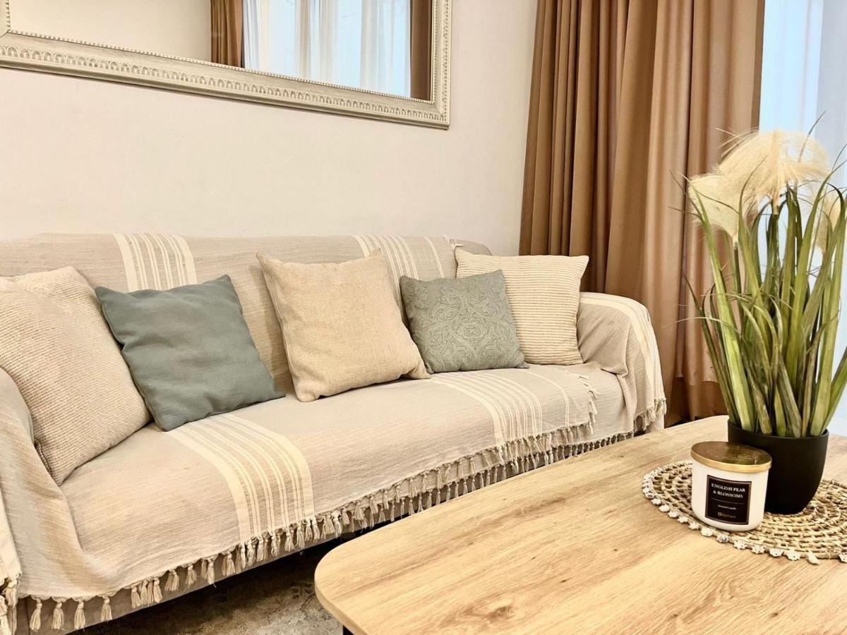 Luxury 5th Avenue Menesse 32 Apartamento