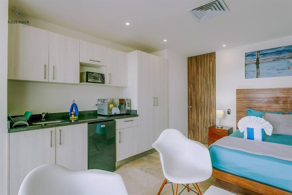 Danzamar 1b With Pool & Rooftop Near Mamitas Apartment *