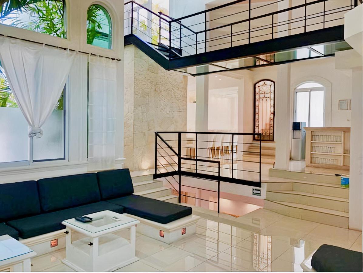 Mansion Mauresque Villa *