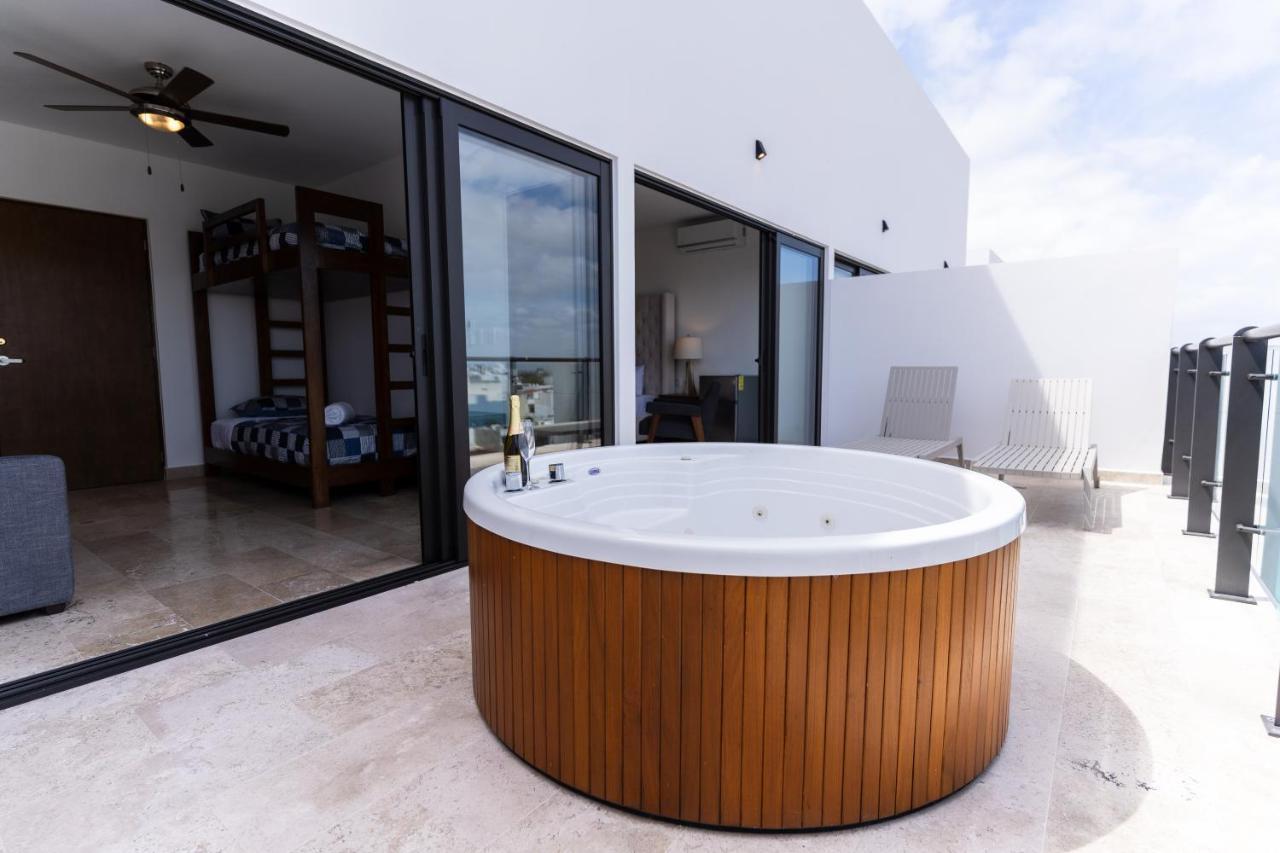 New & Equipped Steps From The With Pool Jacuzzi By Yeah Apartment *
