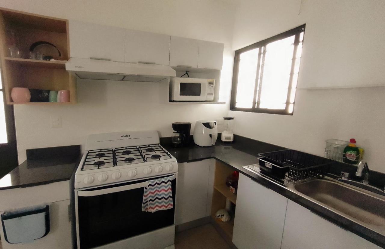 Casa En Privada Con Alberca, Excelente Para Vacaciones Y Descanso *
