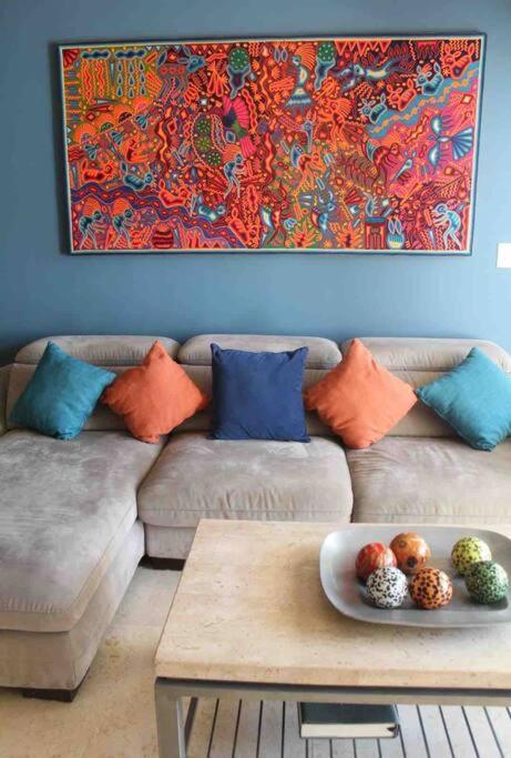 Luxury Between 5th Avenue And The
