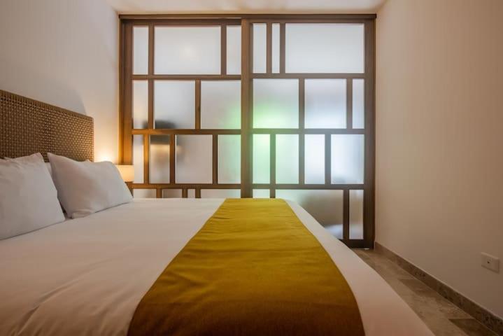 Apartment Ipana Condo, Rooftop Pools, Gym, Walk To Playa del Carmen