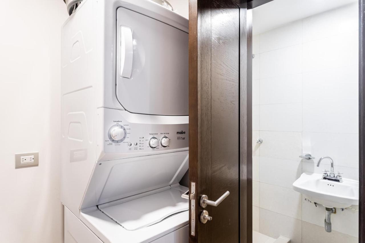 Apartment 402n Casa Lucerna Apts *