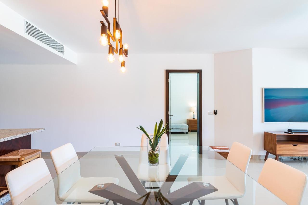 Apartment 402n Casa Lucerna Apts