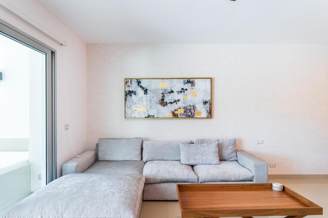 Apartment 402n Casa Lucerna Apts *