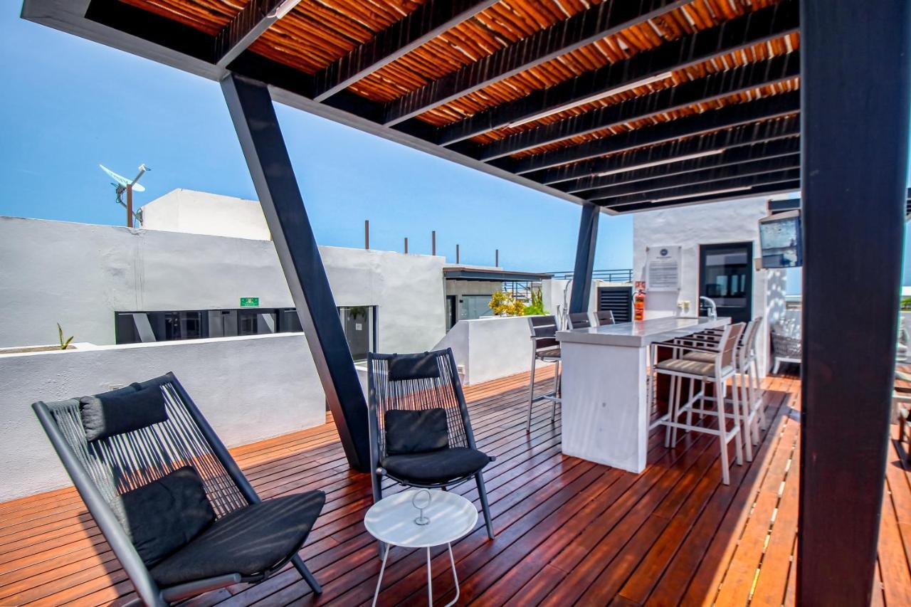 Pura Playa # 401, Golden Sands Apartment *