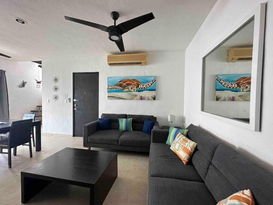 G302 - Perfectly Located Penthouse With Heated Pool! Apartamento Playa del Carmen