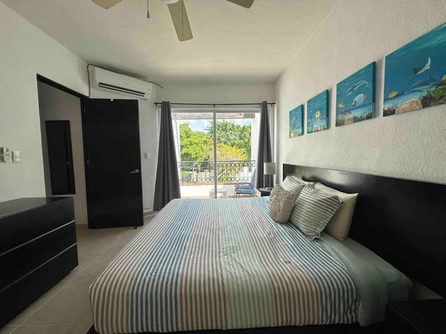G302 - Perfectly Located Penthouse With Heated Pool! Apartamento