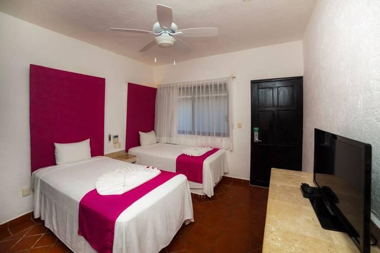 Hotel Nina 4*