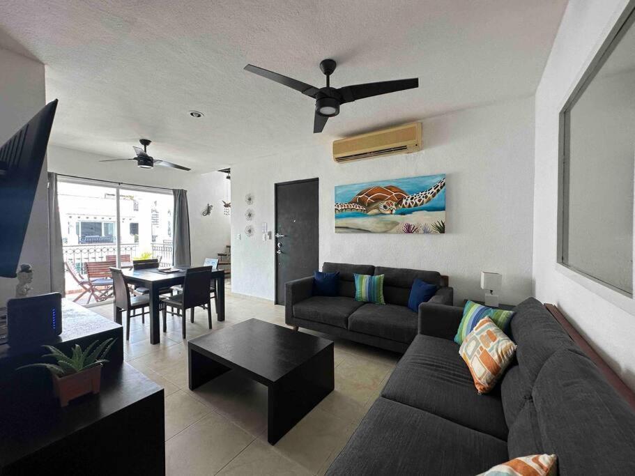 Apartamento G302 - Perfectly Located Penthouse With Heated Pool! *